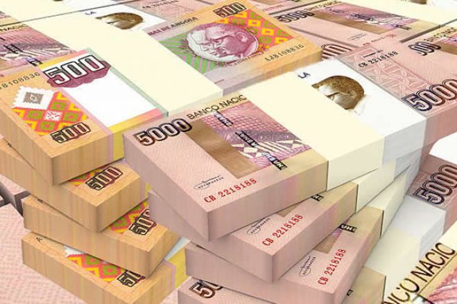 BNA "seca" liquidez na banca para mitigar liberalização do mercado cambial