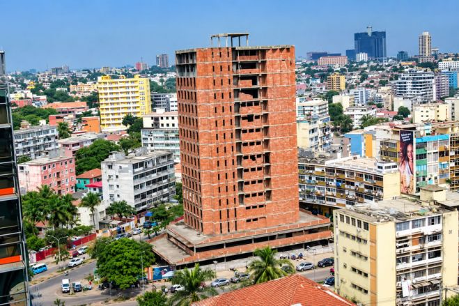Governo arranca com levantamento nacional de prédios abandonados e obras paralisadas