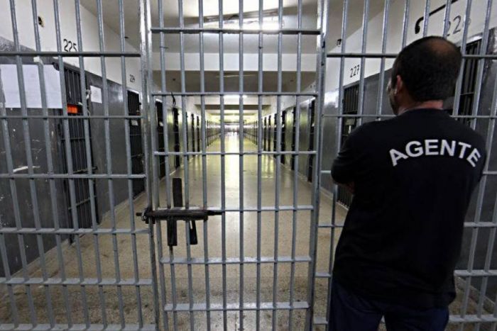 Angola assina empréstimo de 251 milhões de euros para construir cadeia de segurança máxima