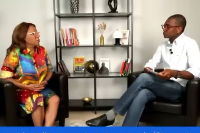 Eduardo Santos não estava doente, estava a fazer uma greve de fome, por isso emagreceu - Maria Luisa Abrantes