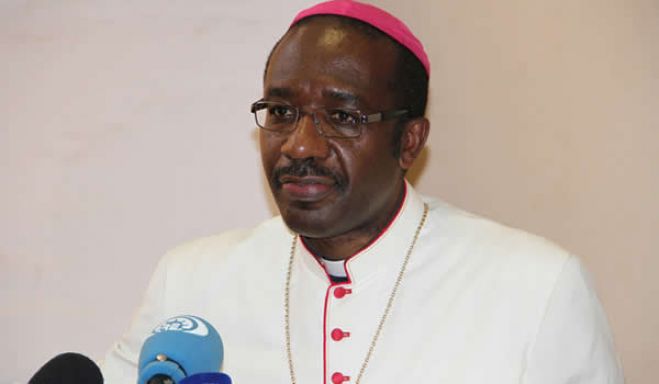 porta-voz da Conferência Episcopal angolana, D. José Manuel Imbamba
