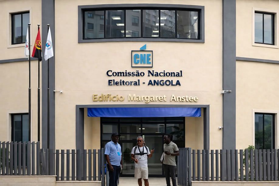 ONG angolana pede acesso a concurso que elegeu espanhola INDRA para gerir eleições