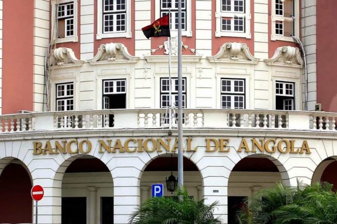 Branqueamento: Analista considera que muitos bancos não estão em condições de cumprir regras do BNA