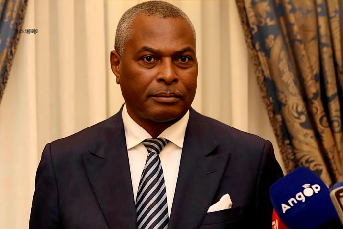 Abel Chivukuvuku diz que não é aliado do regime