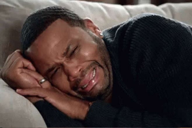 Angola pode entrar em incumprimento se petróleo continuar em queda – economista