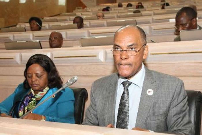 UNITA pede presença de PR no parlamento para responder a problemas de governação