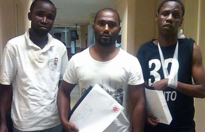 Jovem feridos e que tiveram de ser assistidos em várias unidades hospitalares privadas de Luanda.na foto Manuel Nito Alves, Adolfo Campos e o Gildo