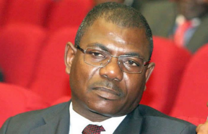 Marcos Barrica exonerado do cargo de embaixador em Portugal