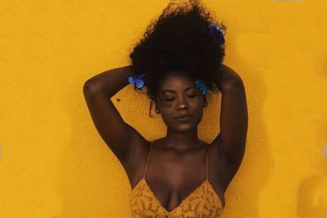 Masturbação feminina. O ato de prazer individual que ajuda a mulher a compreender melhor o seu corpo