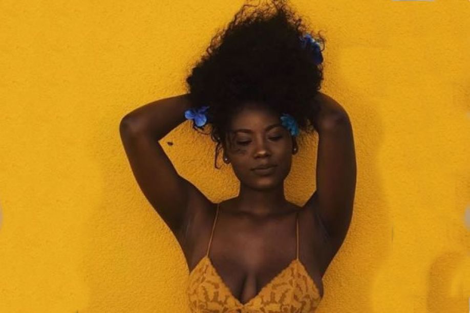 Masturbação feminina. O ato de prazer individual que ajuda a mulher a compreender melhor o seu corpo