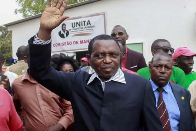 Kamalata Numa reclama ser candidato dos "militantes sem voz" da UNITA