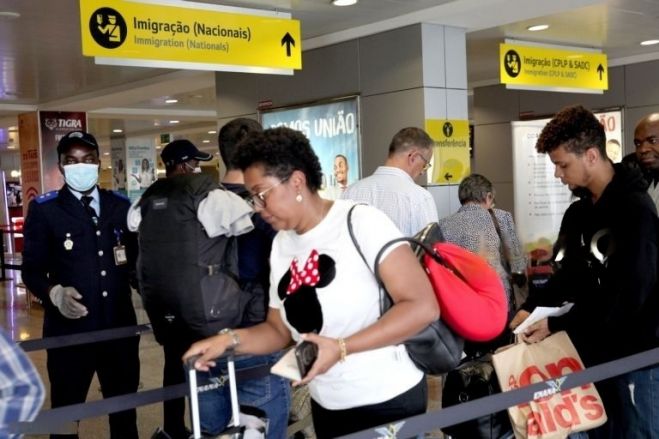 Angolanos apreensivos com novas regras migratórias receiam alterações do visto CPLP