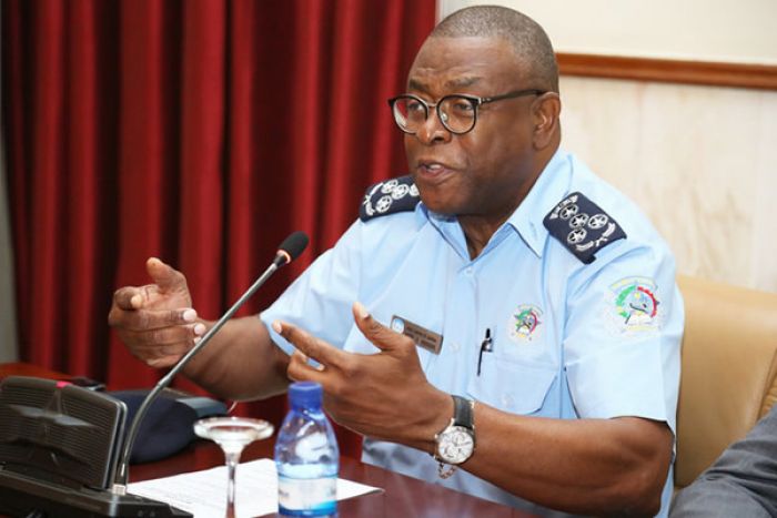 Ex-comandante-geral da PN continua sem perceber porque foi exonerado mas conhece o nome e o rosto do responsável