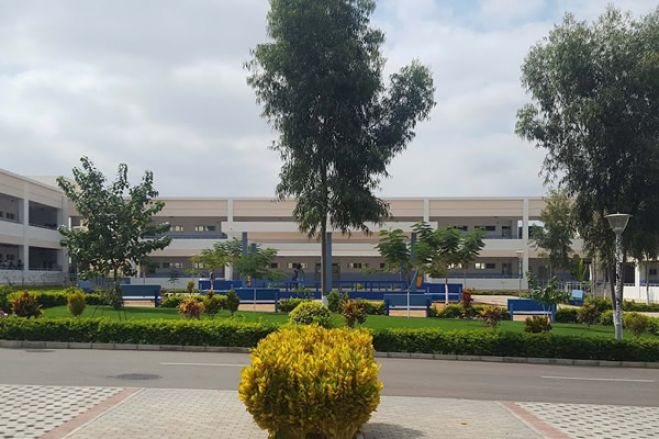 Serviço de Recuperação de Activos da PGR confisca escola na Urbanização KK5000