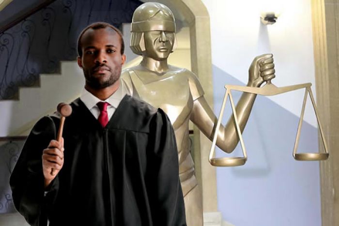 Concursos públicos da justiça em Angola são "de fachada"?