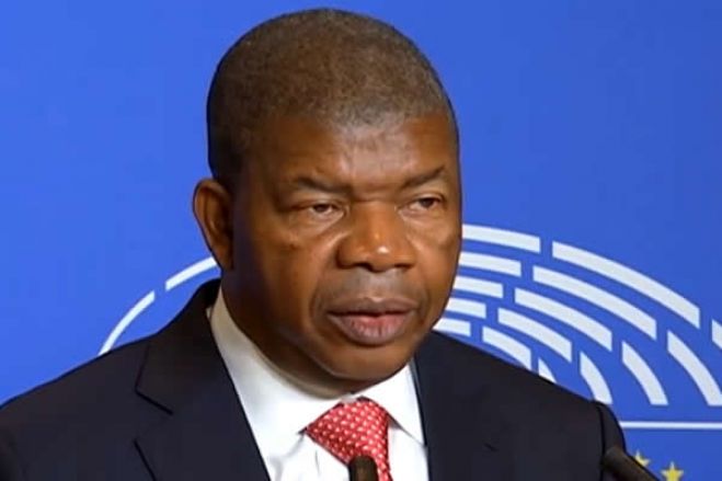 João Lourenço destaca "cruzada contra a corrupção" no Parlamento Europeu