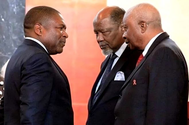 Elite governante moçambicana investiu fundos públicos na África do Sul - investigação