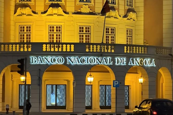 BNA prepara avaliação ao sistema financeiro angolano com FMI e Banco Mundial