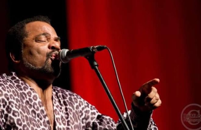 "Sempre fui independente e não é agora que vou deixar de ser" - Bonga