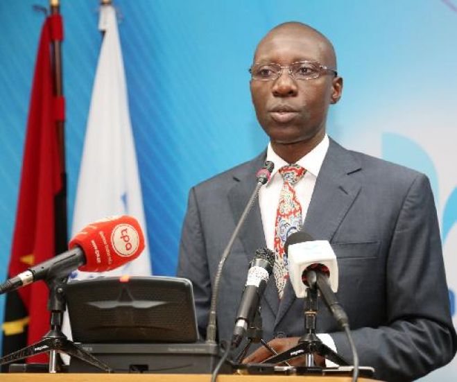 O representante da Alfândega, Garcia Afonso