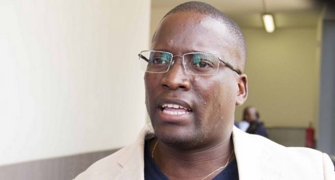 Advogados dos activistas entrega requerimento pedindo libertação