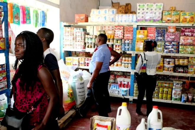 Subida de preços de bens de primeira necessidade «abala» mais carentes