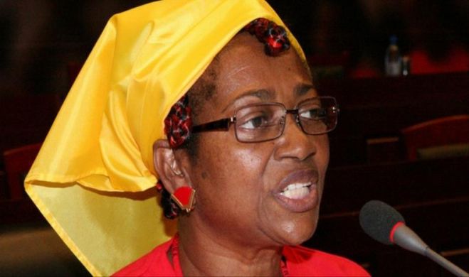 Deputada do Mpla insatisfeita com qualidade das obras no Panguila