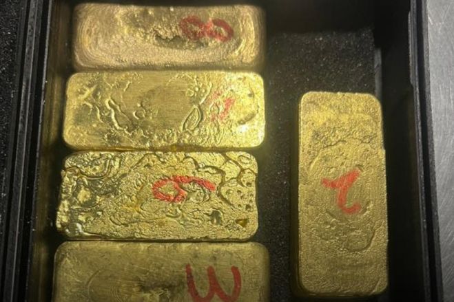 Chinês é preso no aeroporto com mais de 4 kg de ouro, avaliado em mais de 512 mil dólares