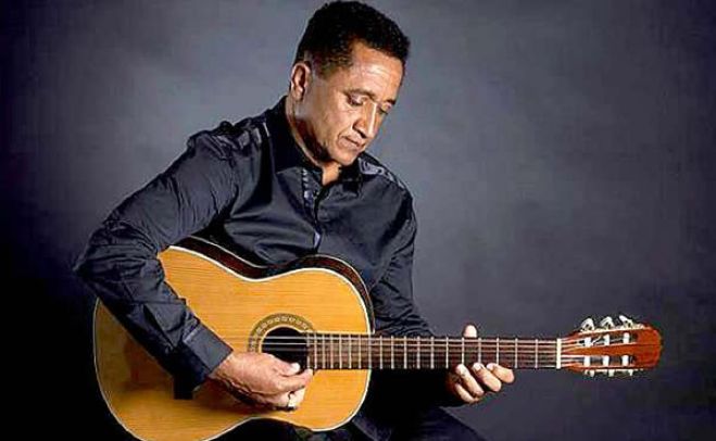 Alvo da polícia secreta: "Eu e a minha família, por onde andamos, somos perseguidos" - Waldemar Bastos