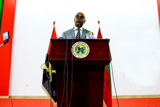 UNITA aponta para precipitação de Jlo em reparar "erros" para manter a família partidária unida