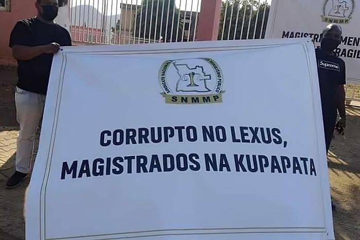 Governo angolano diz que greve dos oficiais de justiça é ilegal