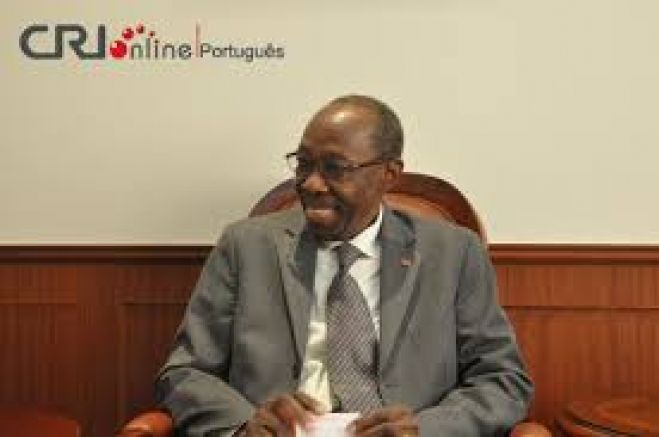 Embaixador de Angola na China, Garcia Bires
