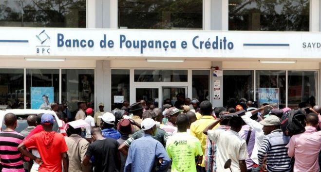 'Banco mau' do Estado angolano vai comprar crédito malparado à banca