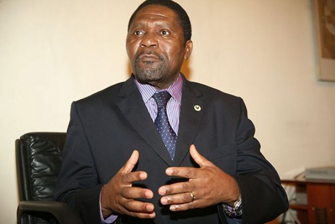 A minha preocupação é vencer as eleições gerais 2017 - Isaías Samakuva