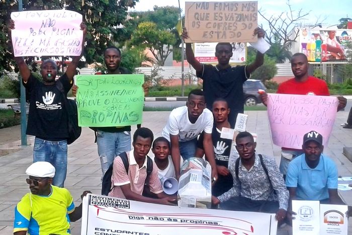 Movimento de estudantes exige suspensão imediata do aumento de propinas