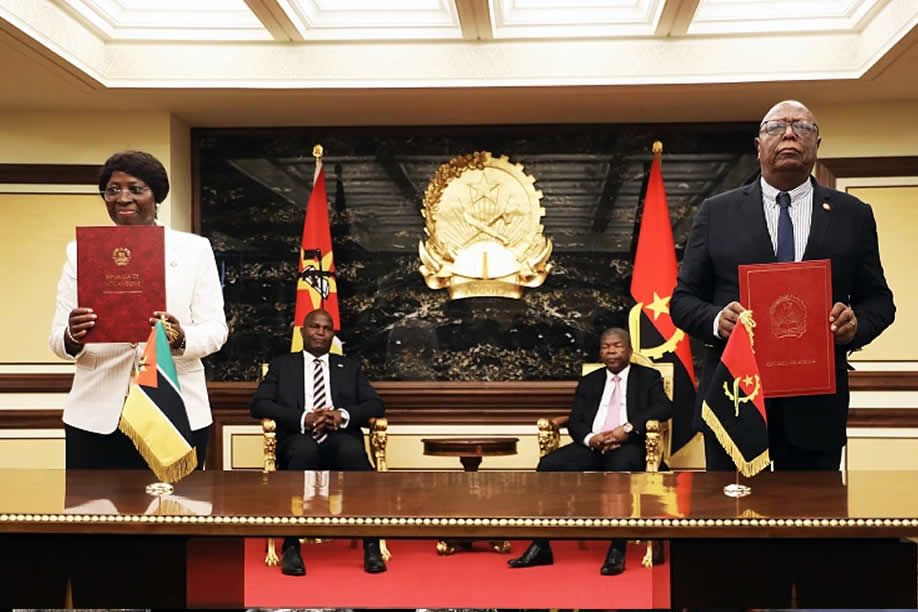 Angola e Moçambique assinam cinco instrumentos jurídicos durante visita de Daniel Chapo