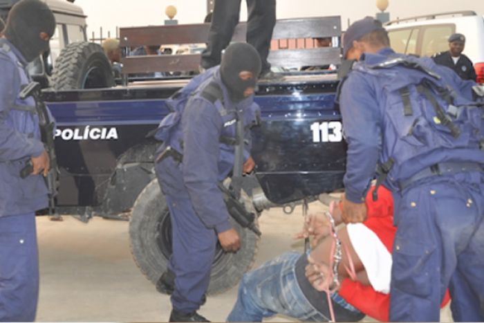 Tortura e Maus Tratos: O direito de discordar o dever de dizer porquê