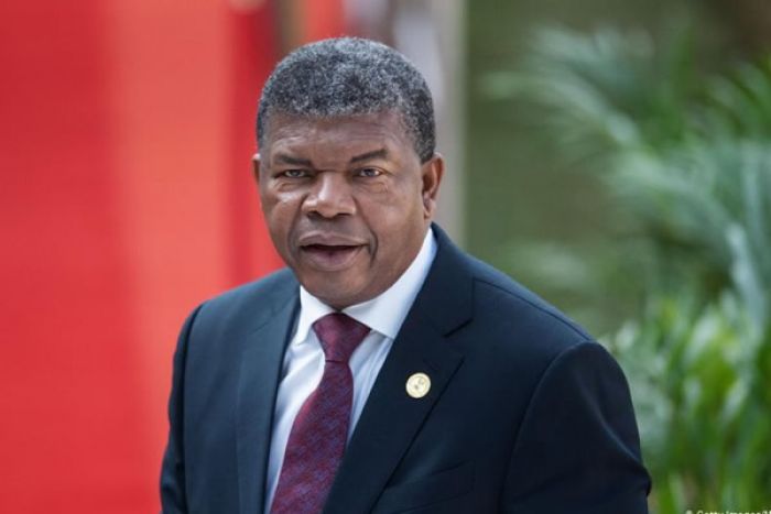 "Viva a democracia", escreve PR no Twitter a propósito da aprovação, hoje, da revisão pontual da Constituição