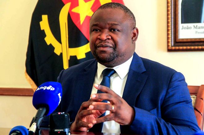 Governo garante que não haverá tolerância para ilegalidade nos serviços migratórios