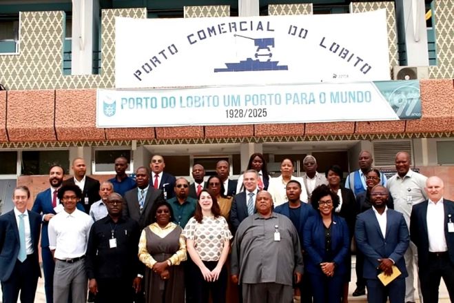 Delegação do Senado dos EUA visita Porto do Lobito