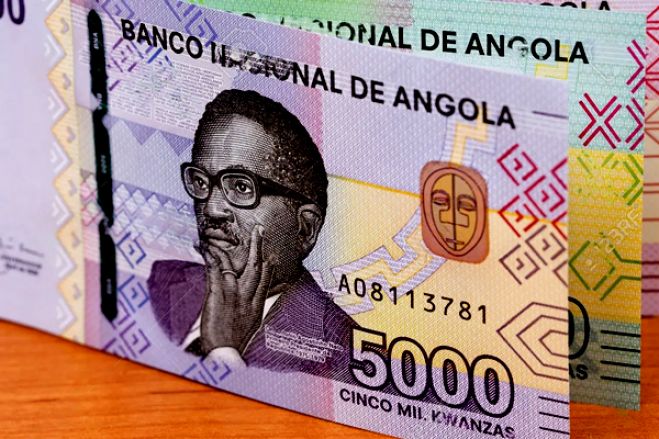 Empresas estrangeiras em Angola "apanhadas de surpresa" com queda do kwanza admitem dificuldades
