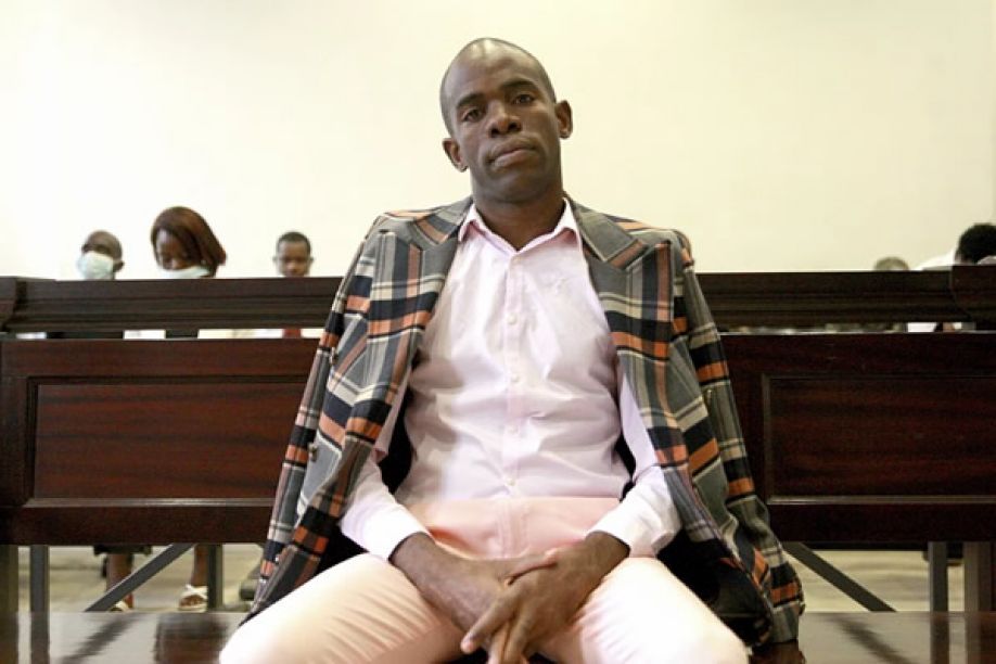 Tribunal Provincial de Luanda condena quatro ativistas a dois anos e cinco meses de prisão
