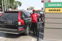 Governo vai aumentar preço do gasóleo para 300 kz a partir desta segunda-feira