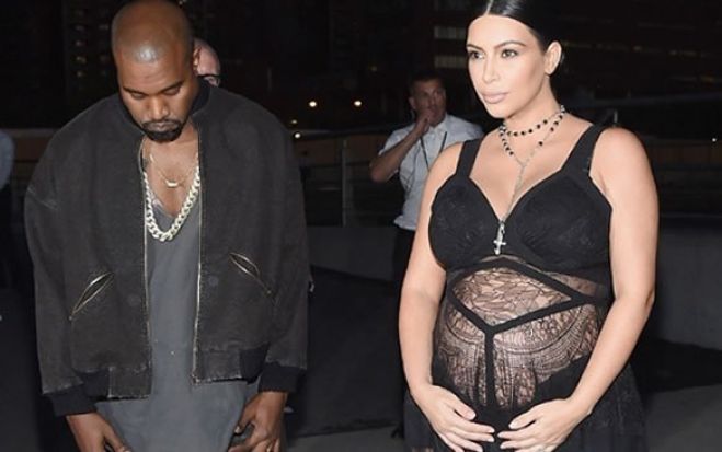 Kim Kardashian 'proibiu' Kanye de a ver nua depois do parto