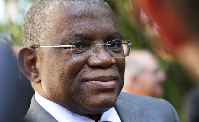 Angola anuncia criação de um milhão de empregos para jovens até 2017