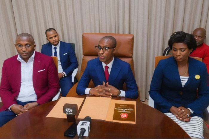 Destituição da presidente do PHA remetida ao Tribunal Constitucional