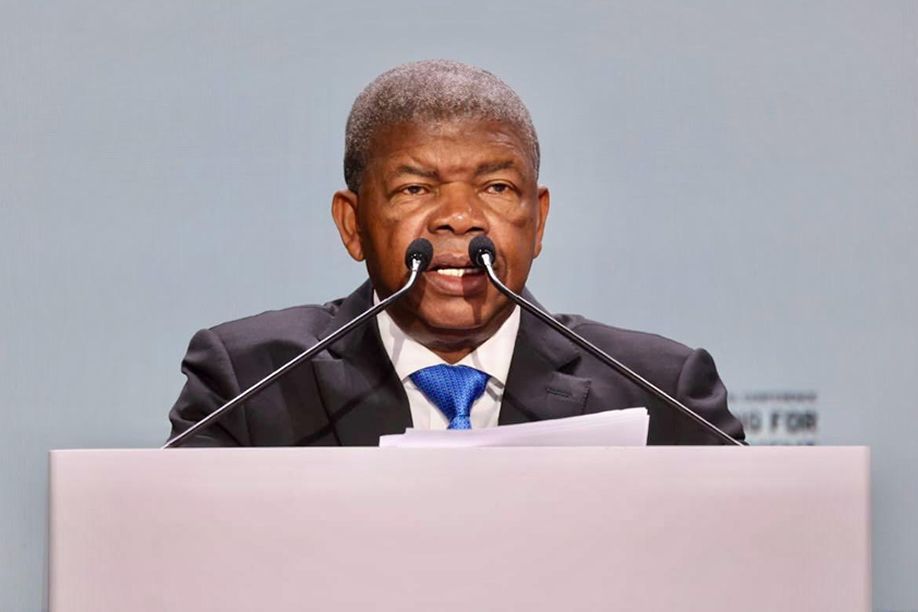 João Lourenço alerta para urgência de infraestruturas em África e peso das dívidas