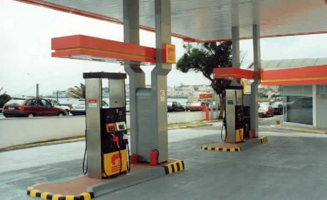 Preço de gasolina sobe hoje de 60 Kwanzas para 75 Kwanzas