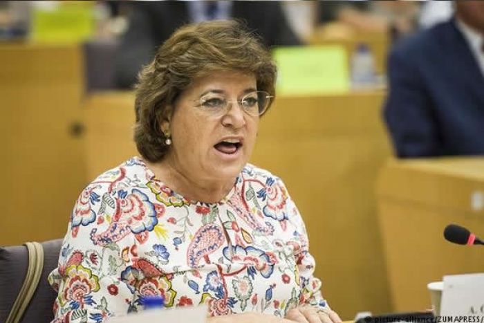 Ana Gomes diz que queixa de Isabel dos Santos é uma "tentativa sinistra" de a silenciar