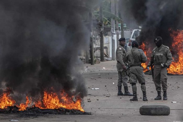 Moçambique: África do Sul pede "diálogo urgente" para superar violência nas ruas